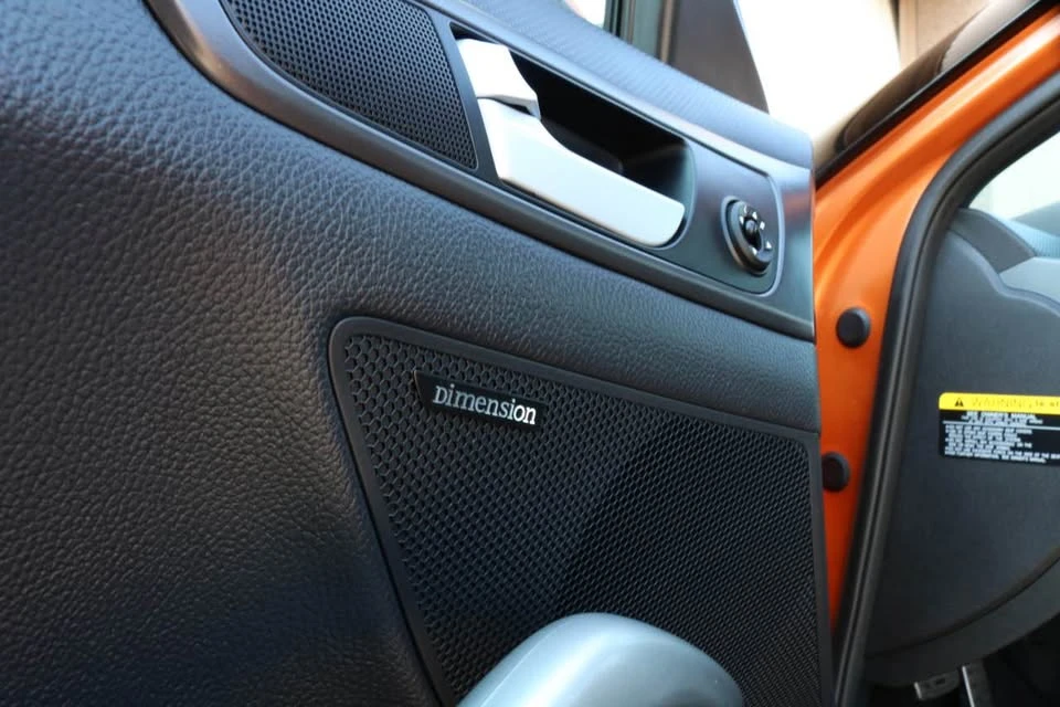 2016 Hyundai Veloster - Image 10 of 17
