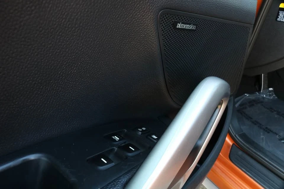 2016 Hyundai Veloster - Image 9 of 17