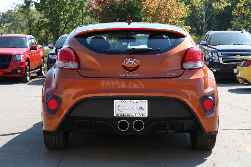 2016 Hyundai Veloster - Image 5 of 17
