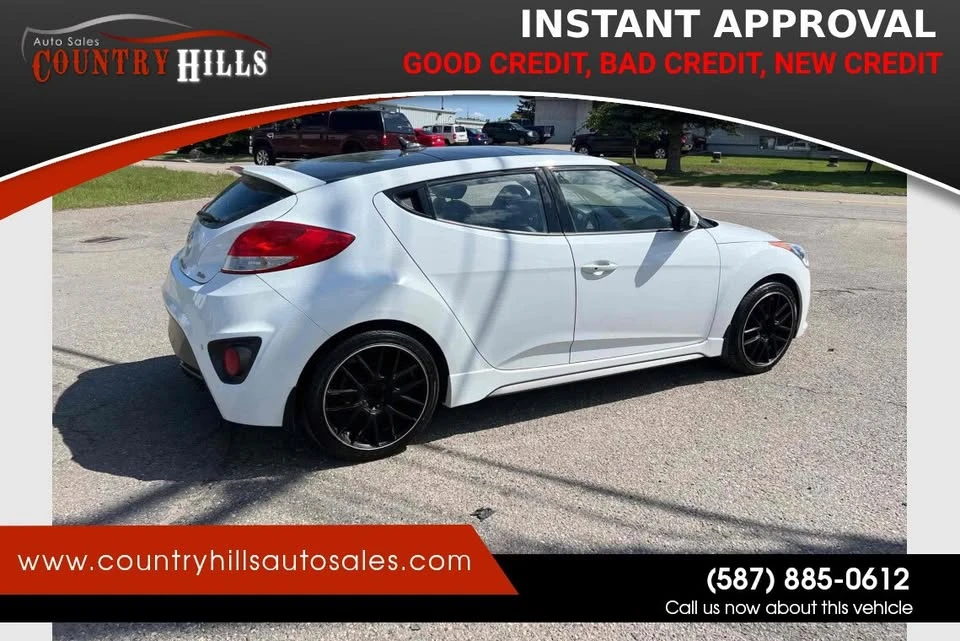 2016 Hyundai Veloster - Image 15 of 20