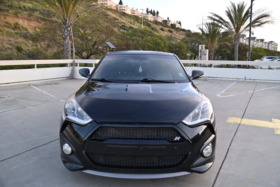 2016 Hyundai Veloster - Image 4 of 10