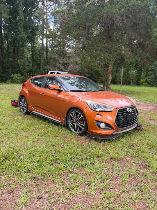 2016 Hyundai Veloster - Image 2 of 5