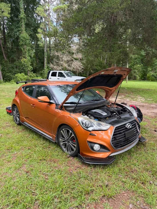 2016 Hyundai Veloster - Image 4 of 5