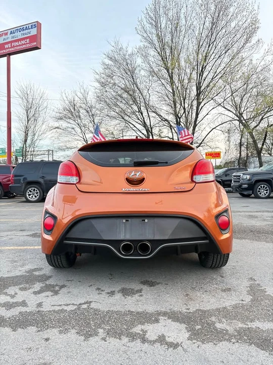 2016 Hyundai Veloster - Image 4 of 14