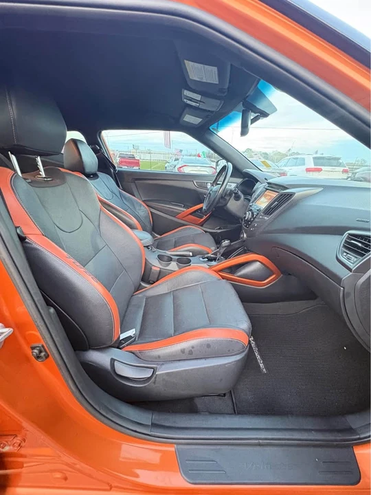 2016 Hyundai Veloster - Image 5 of 14