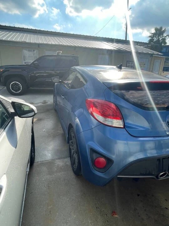 2016 Hyundai Veloster - Image 4 of 10