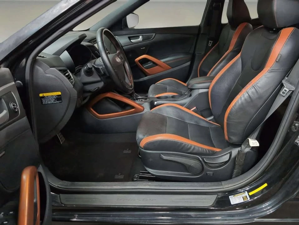 2016 Hyundai Veloster - Image 9 of 16