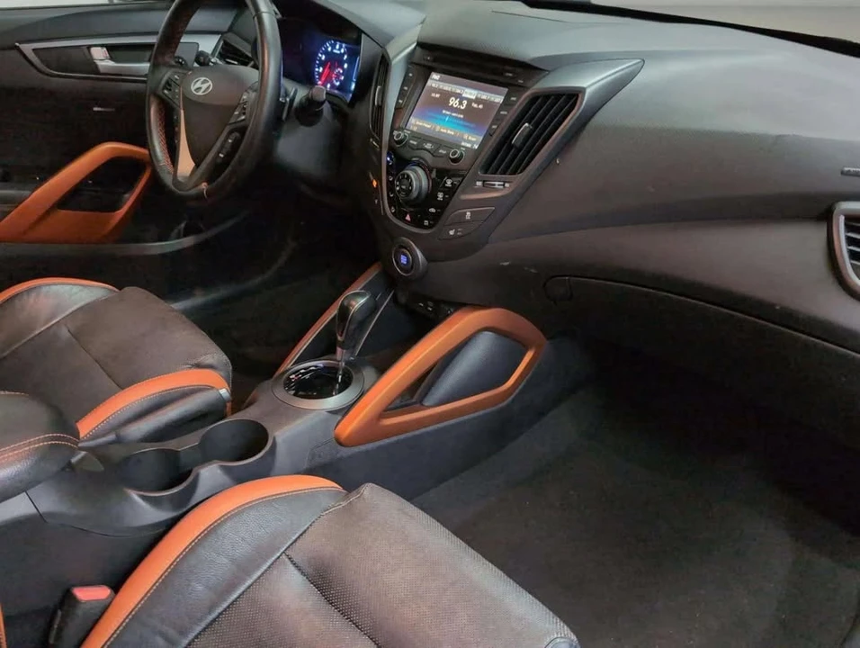 2016 Hyundai Veloster - Image 12 of 16