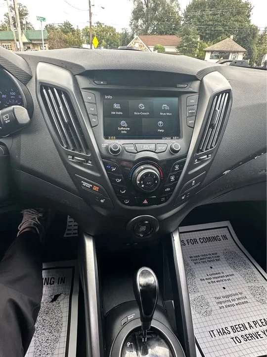 2016 Hyundai Veloster - Image 5 of 7