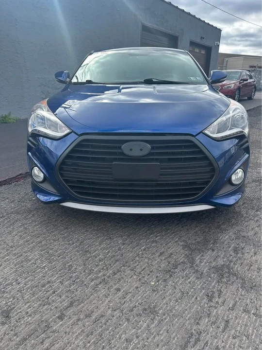2016 Hyundai Veloster - Image 2 of 7