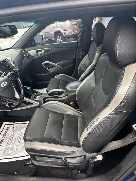 2016 Hyundai Veloster - Image 6 of 7