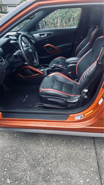 2016 Hyundai Veloster - Image 8 of 8