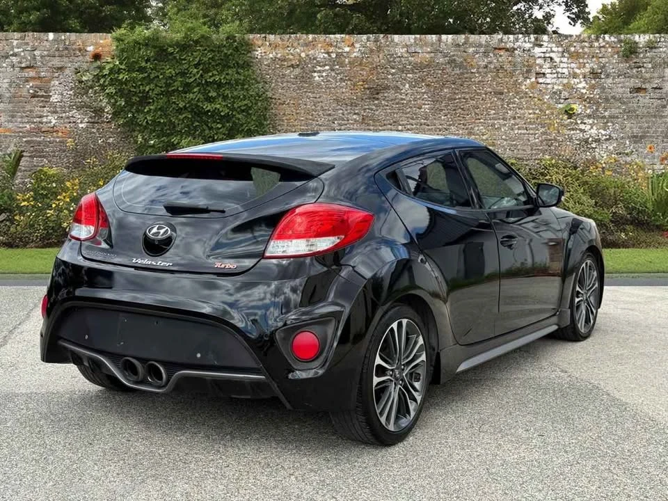 2016 Hyundai Veloster - Image 4 of 13