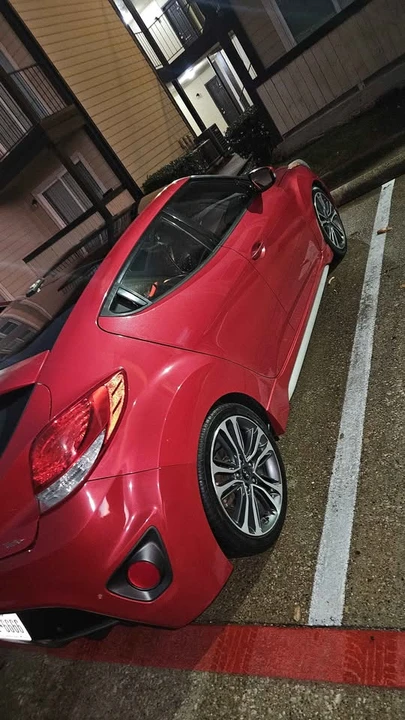 2016 Hyundai Veloster - Image 3 of 8