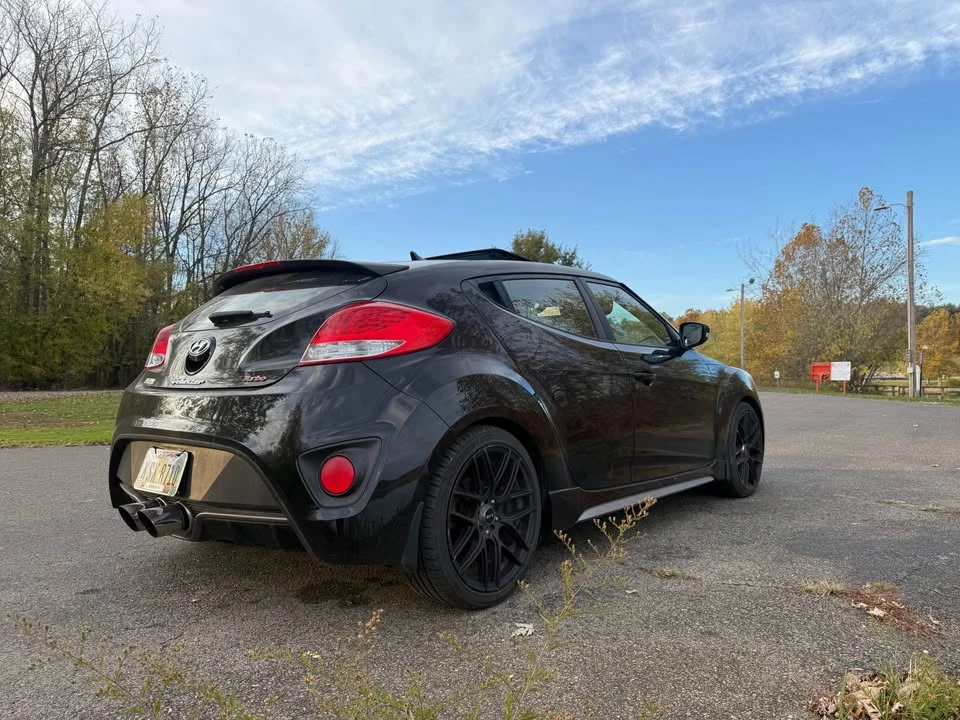2016 Hyundai Veloster - Image 3 of 4