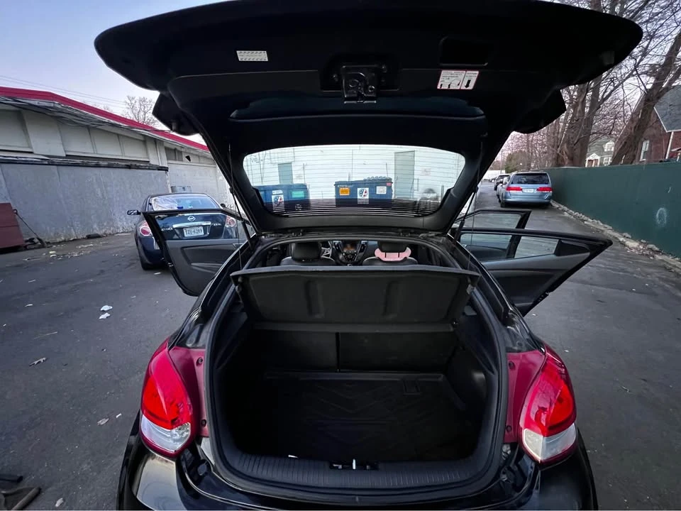 2016 Hyundai Veloster - Image 7 of 13