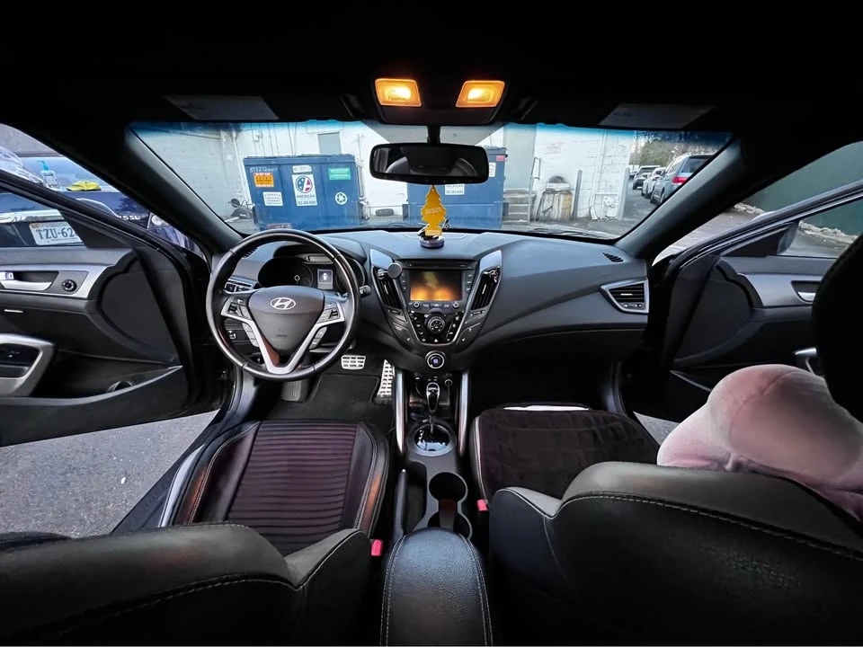 2016 Hyundai Veloster - Image 11 of 13