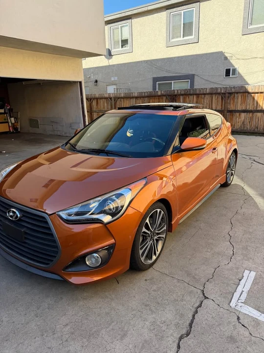 2016 Hyundai Veloster - Image 3 of 11