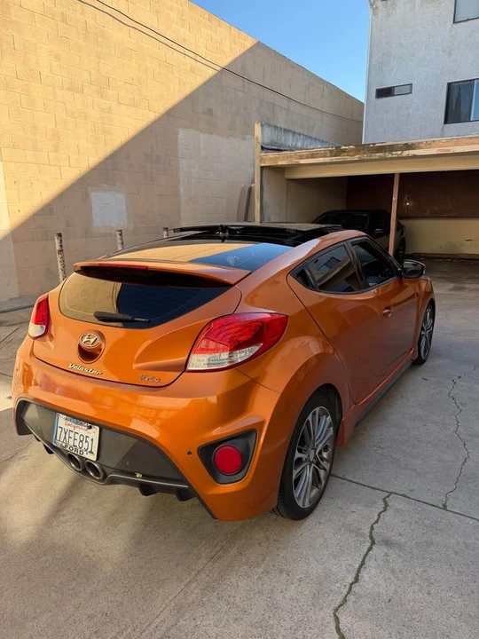 2016 Hyundai Veloster - Image 5 of 11