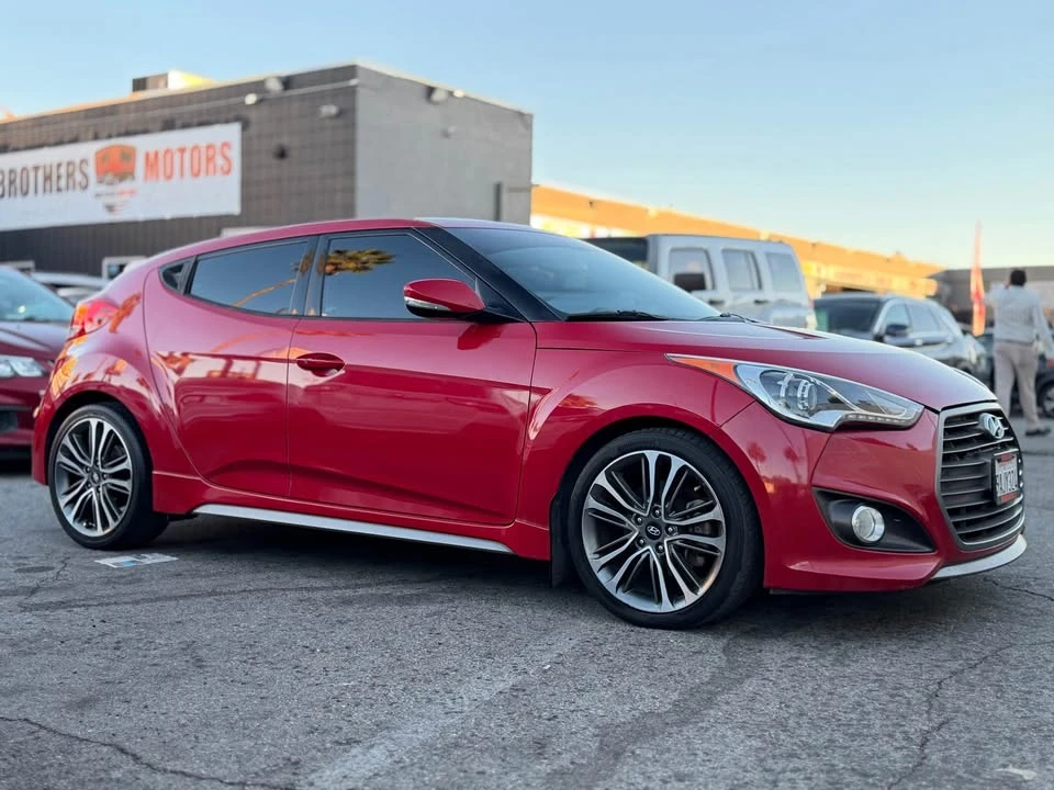 2016 Hyundai Veloster - Image 9 of 20
