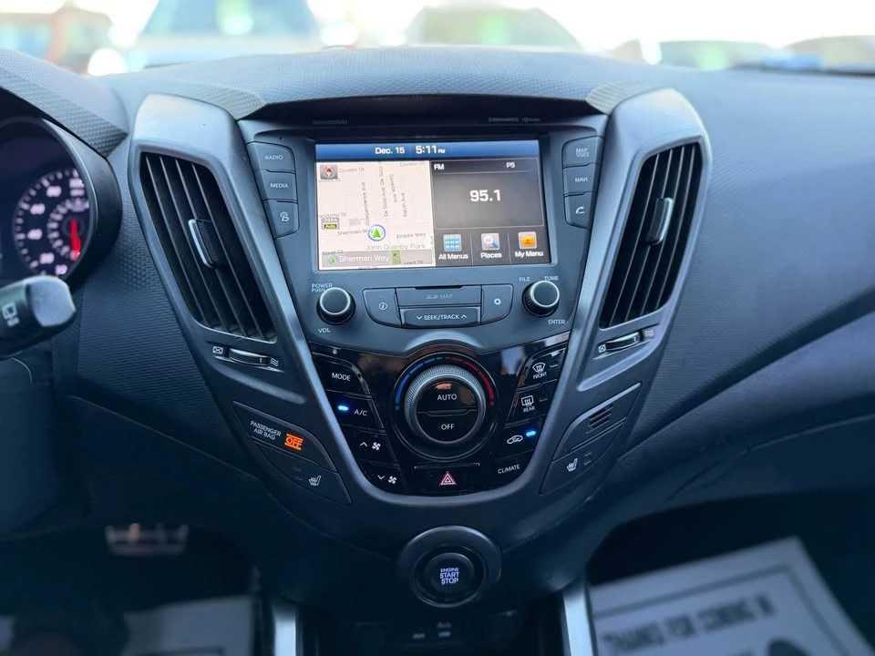 2016 Hyundai Veloster - Image 19 of 20