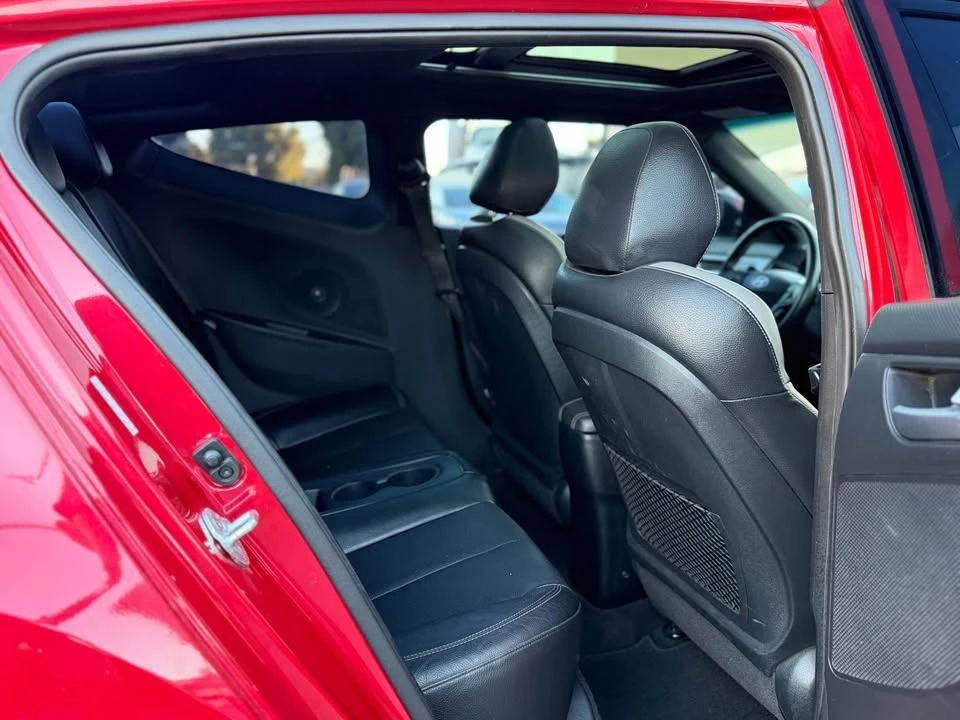 2016 Hyundai Veloster - Image 13 of 20