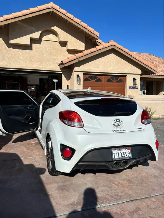2016 Hyundai Veloster - Image 3 of 7