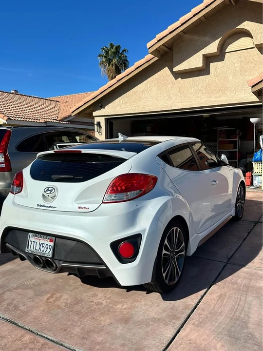 2016 Hyundai Veloster - Image 4 of 7