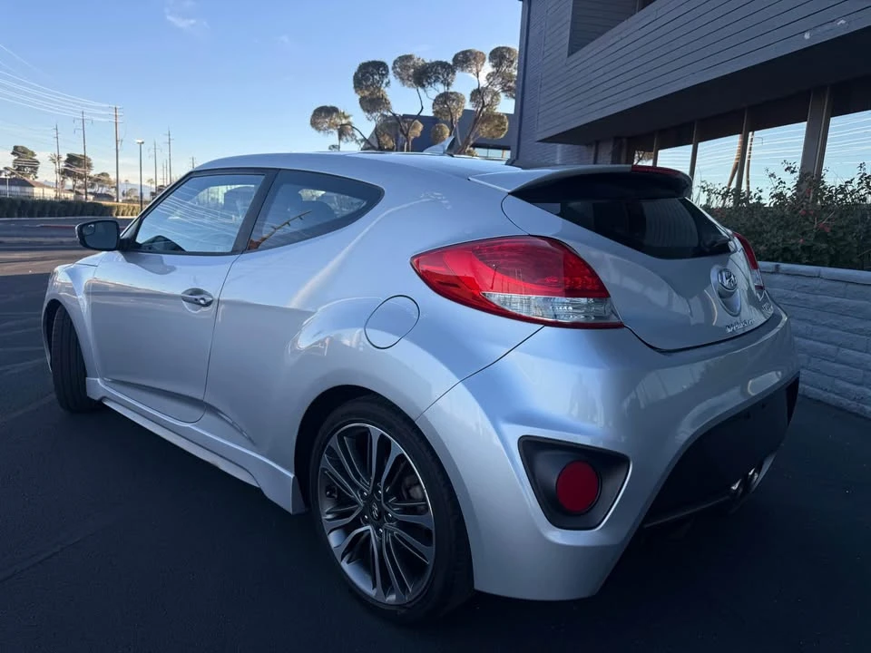 2016 Hyundai Veloster - Image 3 of 10