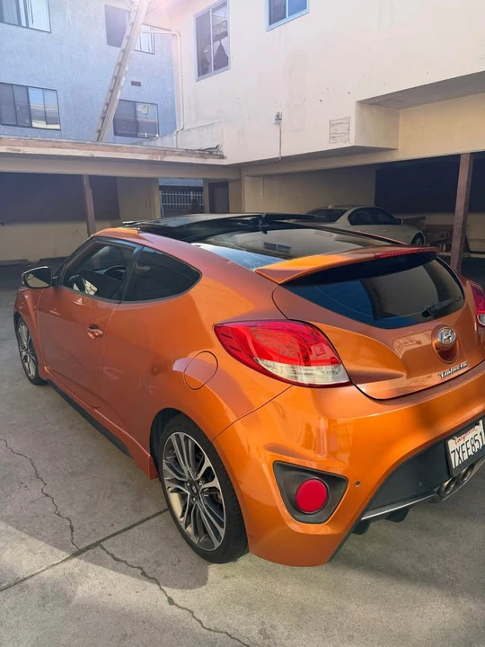 2016 Hyundai Veloster - Image 7 of 11