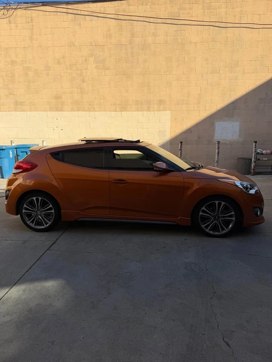 2016 Hyundai Veloster - Image 4 of 12