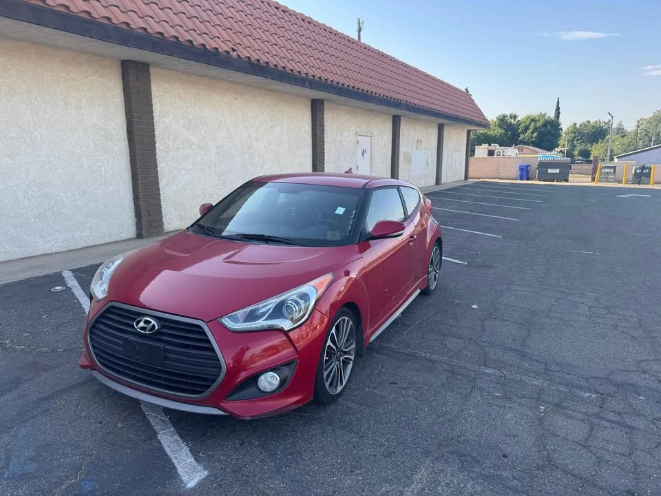 2016 Hyundai Veloster - Image 4 of 10