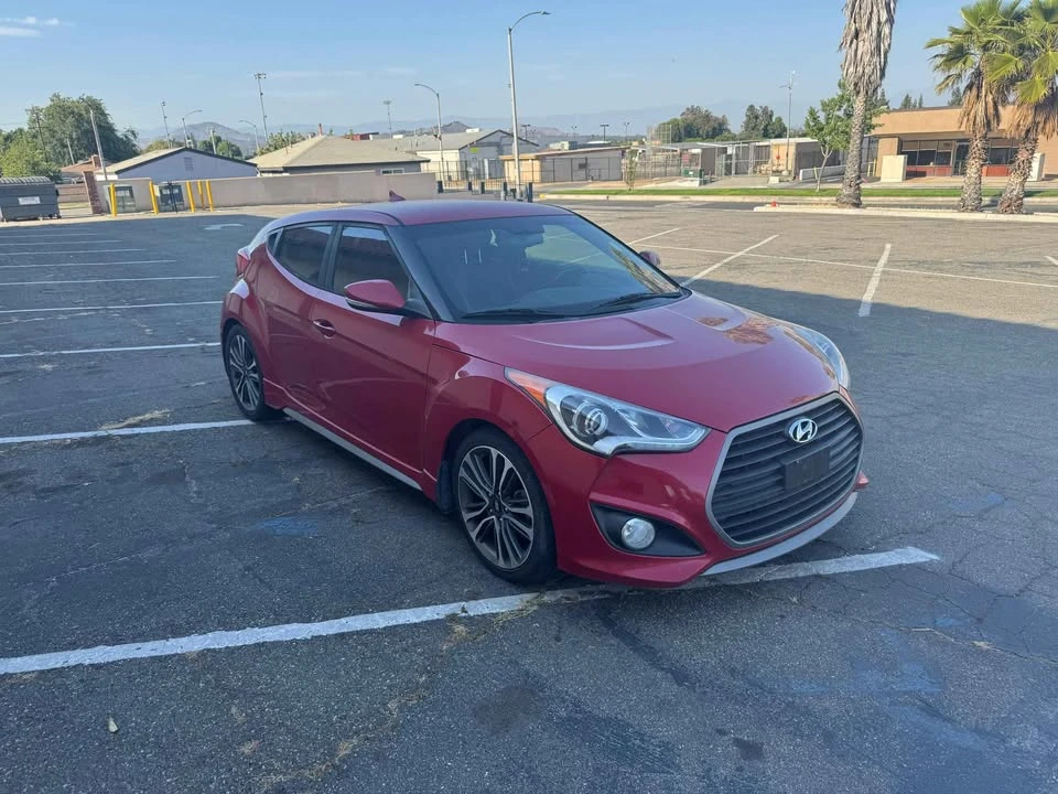 2016 Hyundai Veloster - Image 6 of 10