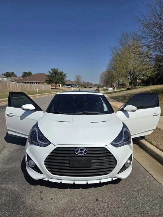 2016 Hyundai Veloster - Image 13 of 20