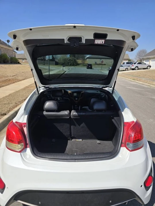 2016 Hyundai Veloster - Image 4 of 20