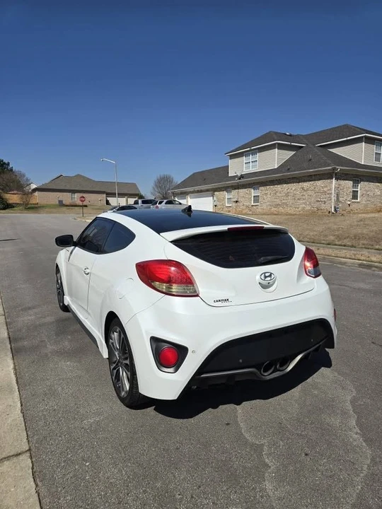 2016 Hyundai Veloster - Image 3 of 20