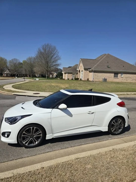 2016 Hyundai Veloster - Image 12 of 20