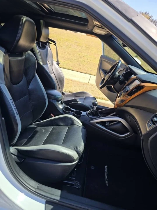 2016 Hyundai Veloster - Image 20 of 20