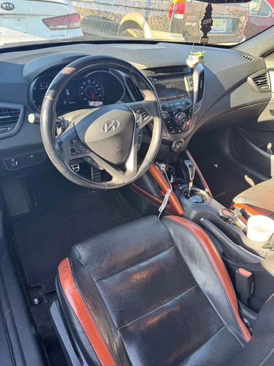 2016 Hyundai Veloster - Image 5 of 6