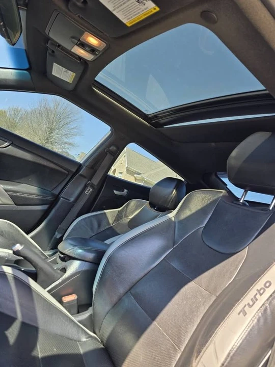 2016 Hyundai Veloster - Image 17 of 20