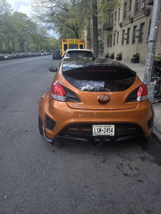 2016 Hyundai Veloster - Image 14 of 21