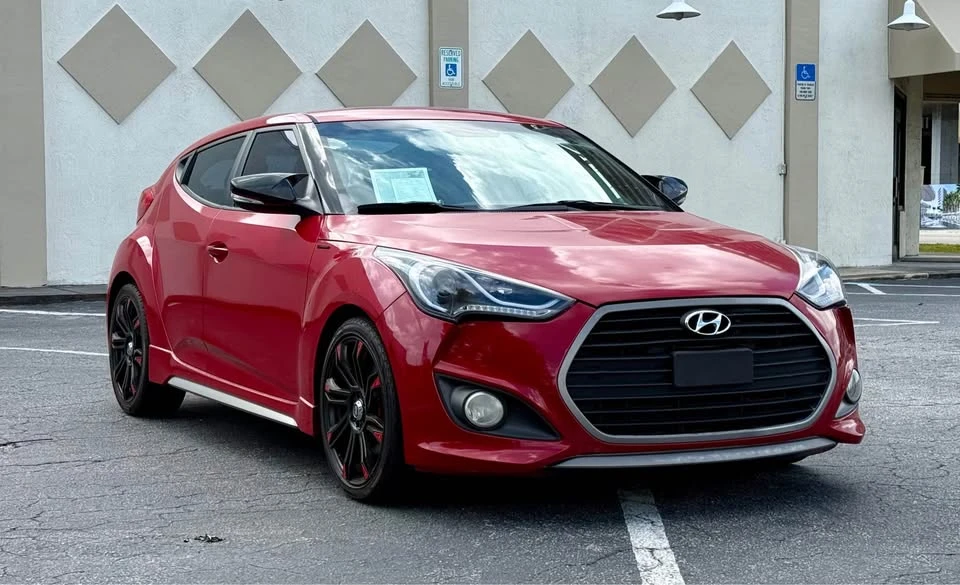 2016 Hyundai Veloster - Image 7 of 18