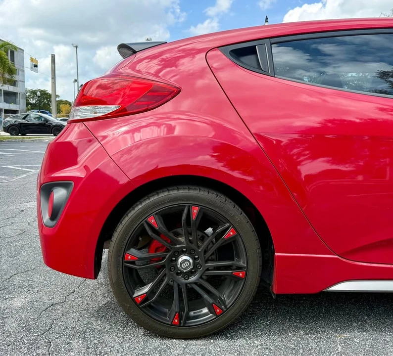2016 Hyundai Veloster - Image 5 of 18