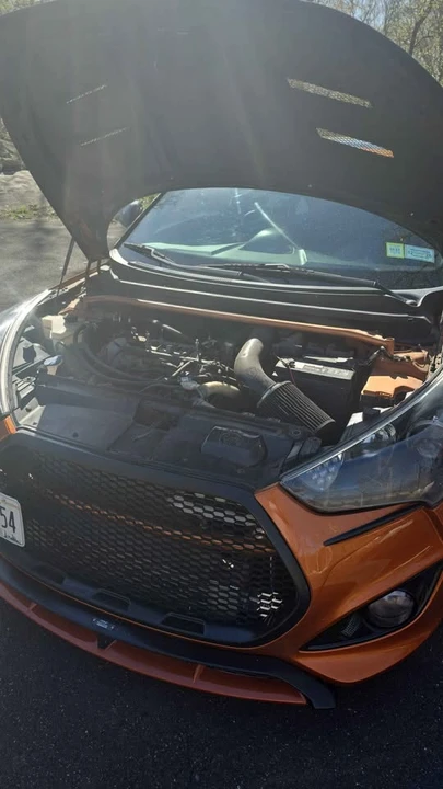 2016 Hyundai Veloster - Image 8 of 21