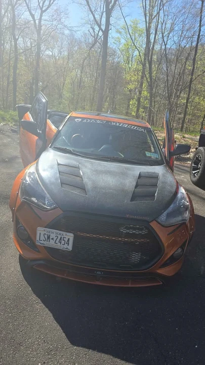 2016 Hyundai Veloster - Image 10 of 21