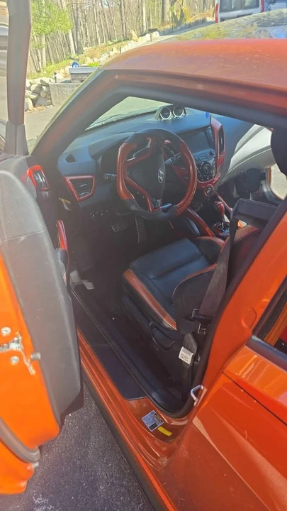 2016 Hyundai Veloster - Image 3 of 21