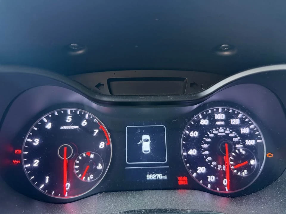 2016 Hyundai Veloster - Image 5 of 6