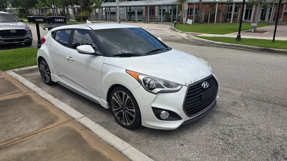2016 Hyundai Veloster - Image 3 of 6