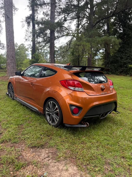 2016 Hyundai Veloster - Image 3 of 4