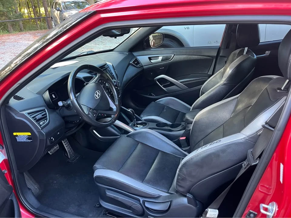 2016 Hyundai Veloster - Image 5 of 8
